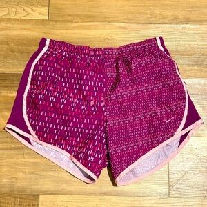 NIKE Women’s Dri Fit Abstract Pattern Shorts Athletic Running Pink Purple Sz XL